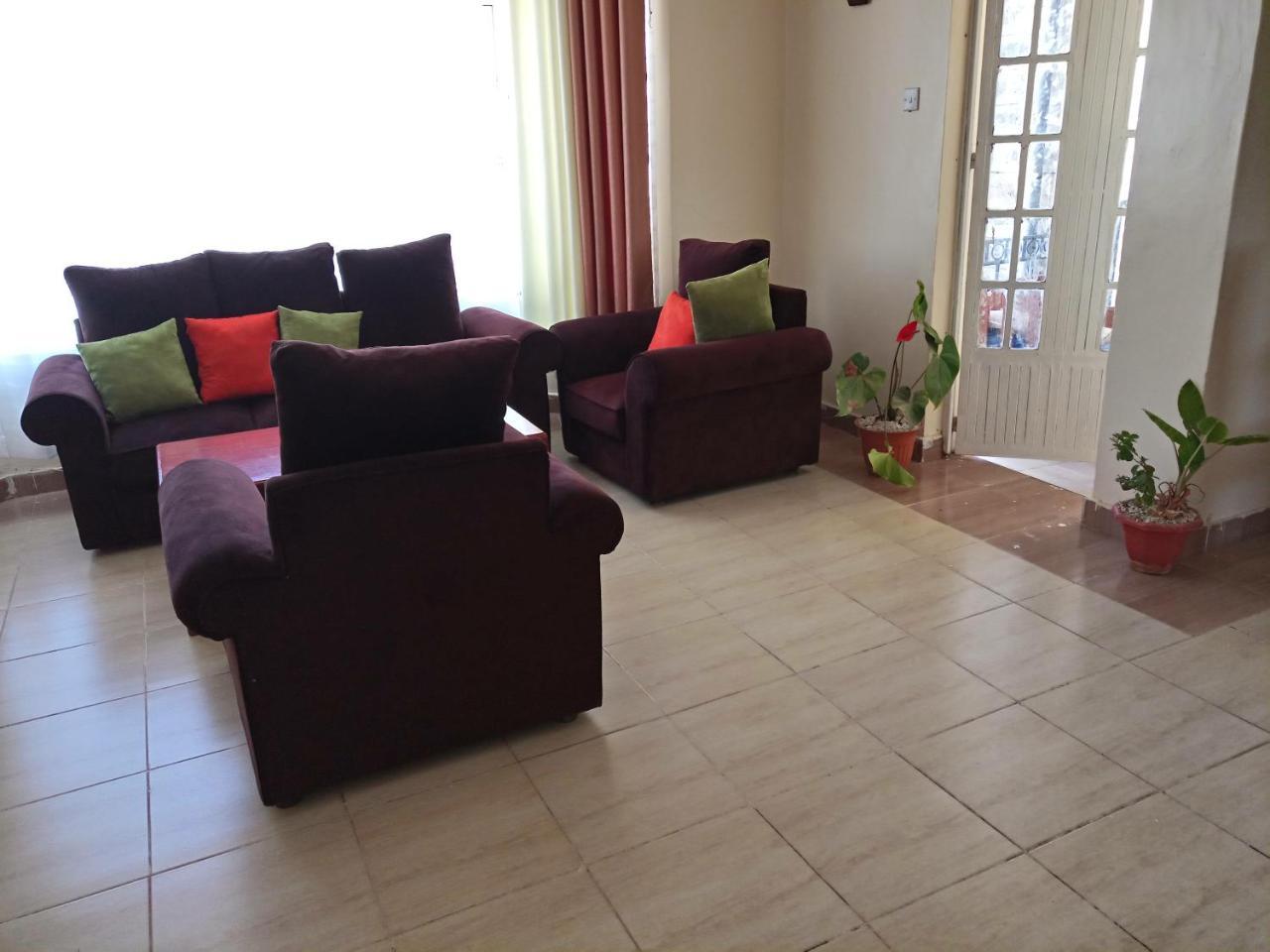 Terminal Homestay Mlolongo ภายนอก รูปภาพ