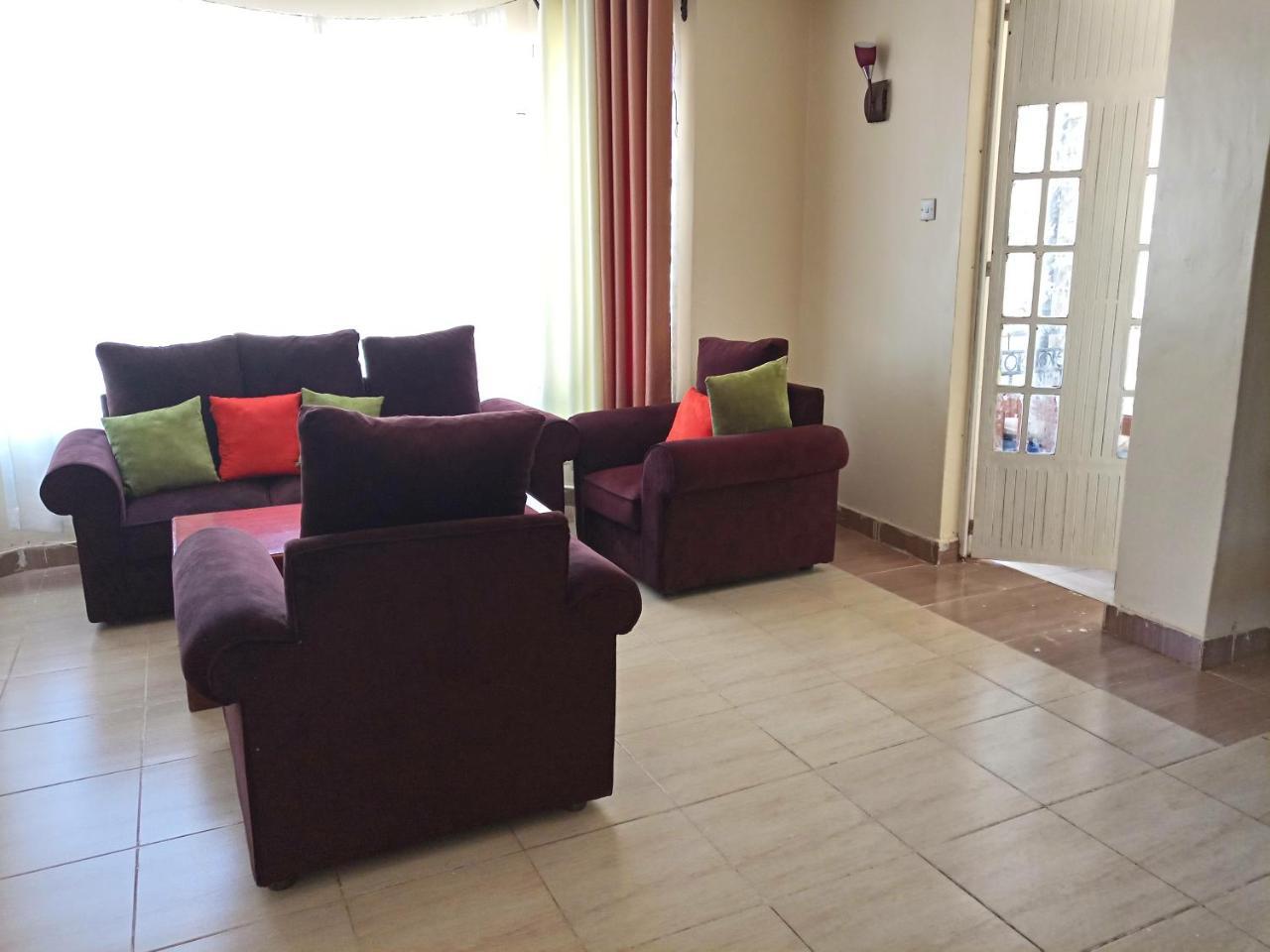 Terminal Homestay Mlolongo ภายนอก รูปภาพ